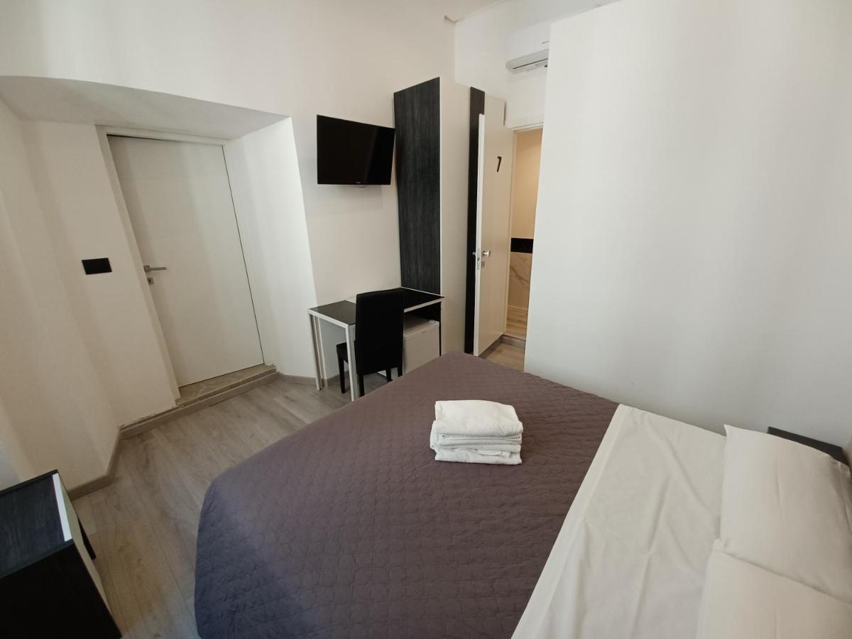 Hotel Mimosa Pantheon Рим Экстерьер фото