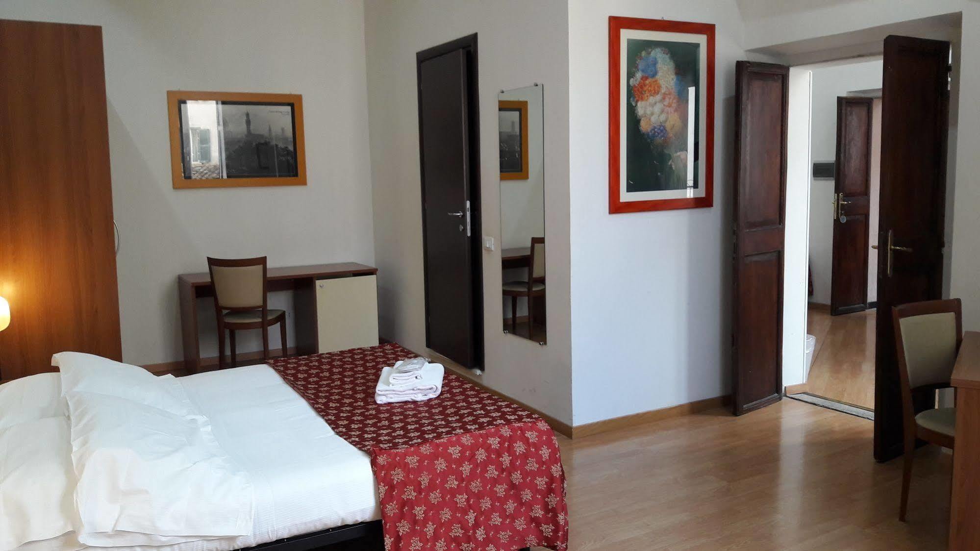 Hotel Mimosa Pantheon Рим Экстерьер фото