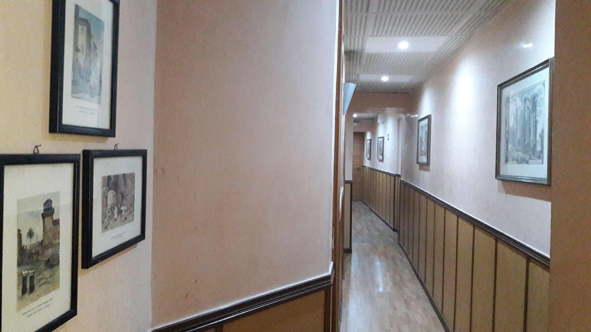 Hotel Mimosa Pantheon Рим Экстерьер фото